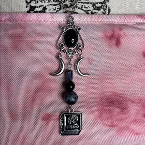 Obsidian Witches’ Pendent Necklace